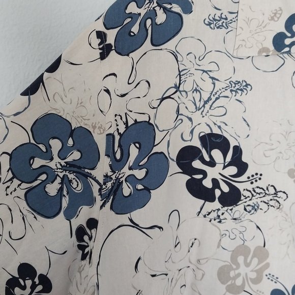Vintage Silk Circa 1969 Men's 60's Inspired Hawaiian Floral Print Shirt - Picture 6 of 8